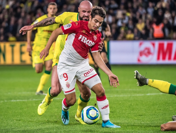 Hướng Dẫn Cách Sút Bóng Xoáy Tạo Ra Bàn Thắng Đẹp Ku bet